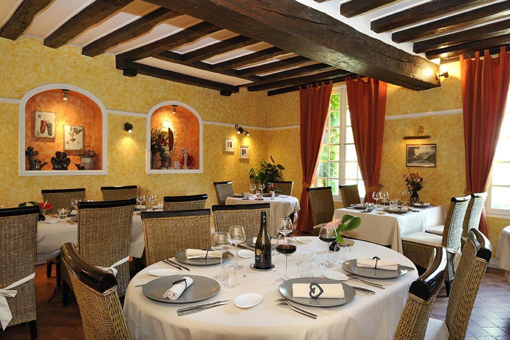 Logis Hotel Auberge De L'Ecole Pontlevoy Eksteriør billede