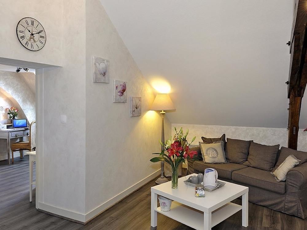 Logis Hotel Auberge De L'Ecole Pontlevoy Eksteriør billede
