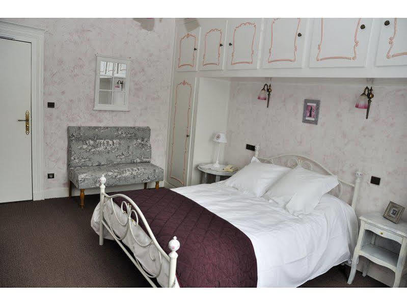 Logis Hotel Auberge De L'Ecole Pontlevoy Eksteriør billede
